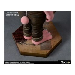 Gecco Silent Hill X Dead By Daylight Robbie The Rabbit Pink Version 1/6 Scale -Negozio Di Modellismo gecco silent hill x dead by daylight robbie the rabbit pink version 16 scale 10