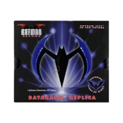 Neca Prop Replica Batman Beyond Batarang Blue With Lights -Negozio Di Modellismo neca prop replica batman beyond batarang blue with lights 12