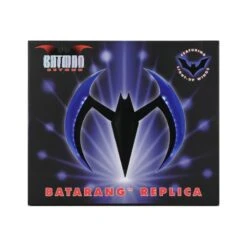 Neca Prop Replica Batman Beyond Batarang Blue With Lights -Negozio Di Modellismo neca prop replica batman beyond batarang blue with lights 14