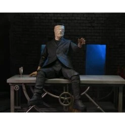 Neca Universal Monsters Ultimate Frankenstein's Monster Accessory Pack -Negozio Di Modellismo neca universal monsters ultimate frankenstein s monster accessory pack 4