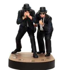 SD Toys The Blues Brothers Elwood And Jake Singing "Everybody Needs Somebody To Love" -Negozio Di Modellismo sd toys the blues brothers elwood and jake singing everybody needs somebody to love 2